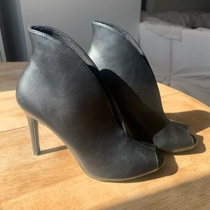 Christian Siriano for Payless Black Heels_Size 6